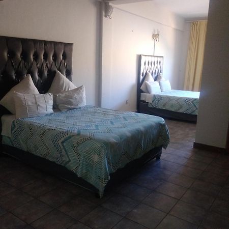 Tassili Lodge Kempton Park Buitenkant foto