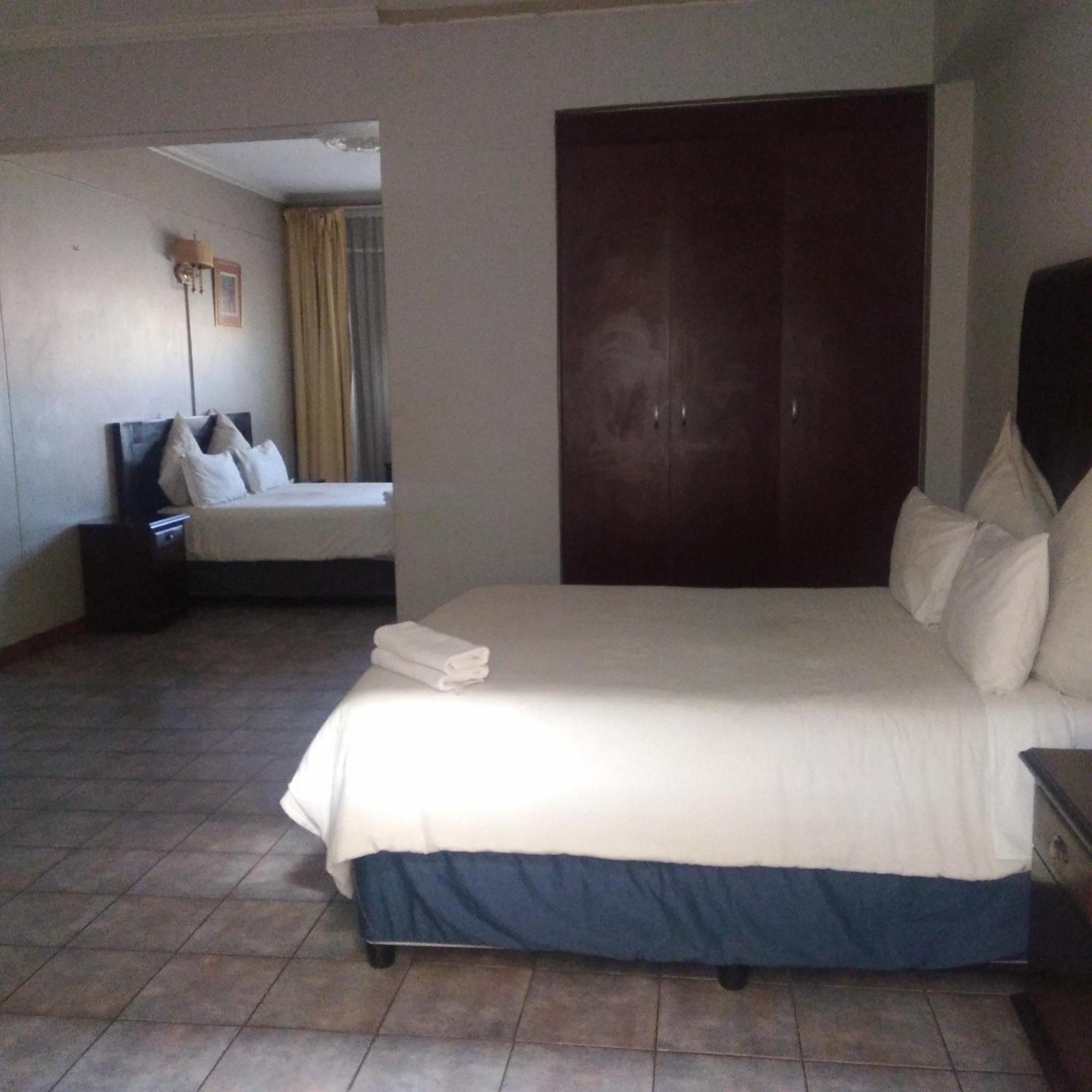 Tassili Lodge Kempton Park Buitenkant foto