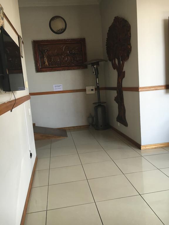 Tassili Lodge Kempton Park Buitenkant foto